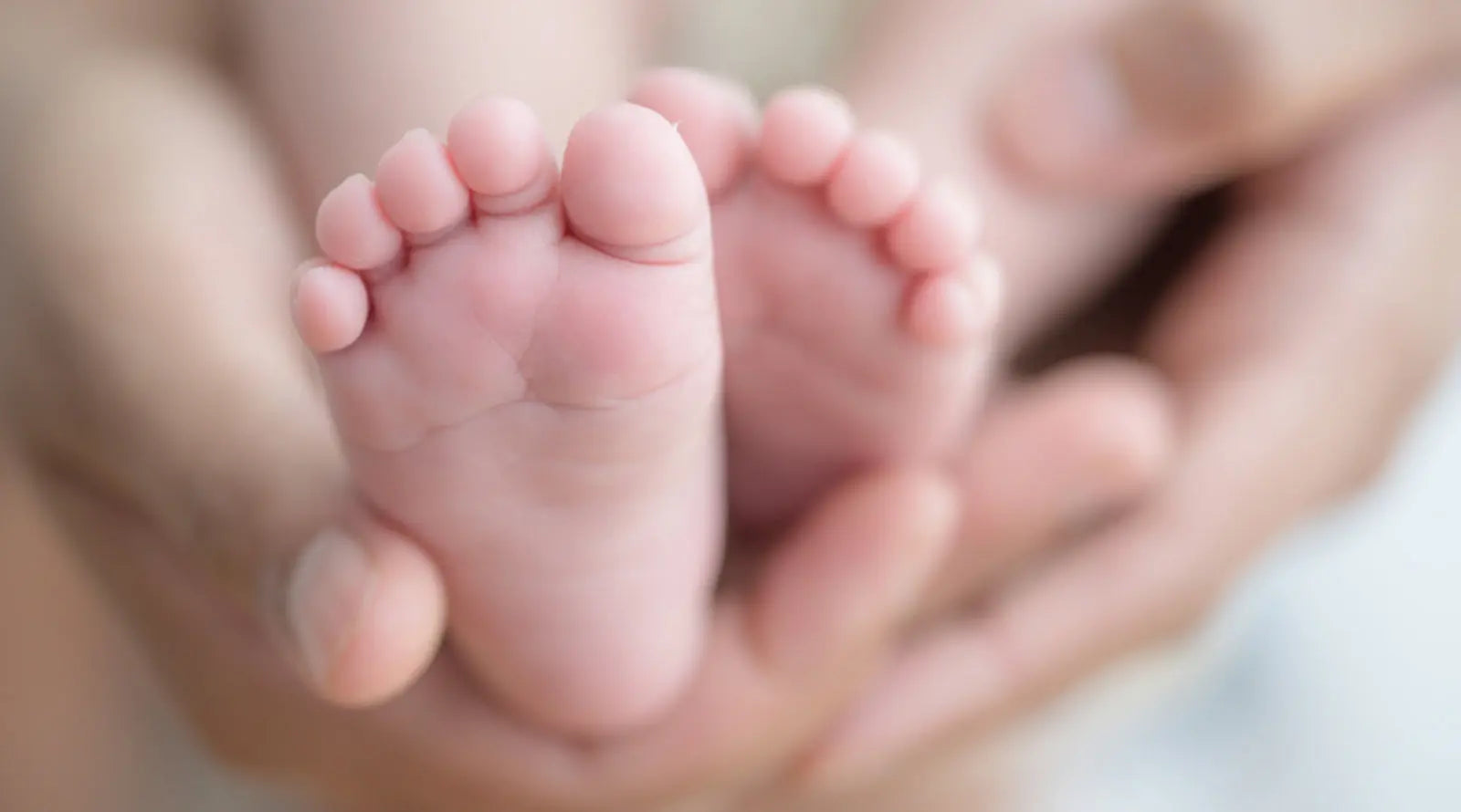 Heeft-een-babyhuid-verzorgingsproducten-nodig Aurora Dionis Dermacosmetics